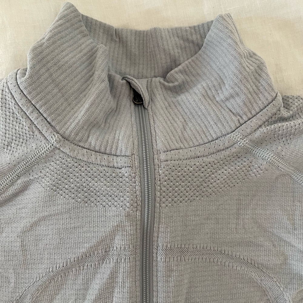 Lululemon Define Pullover - image 4